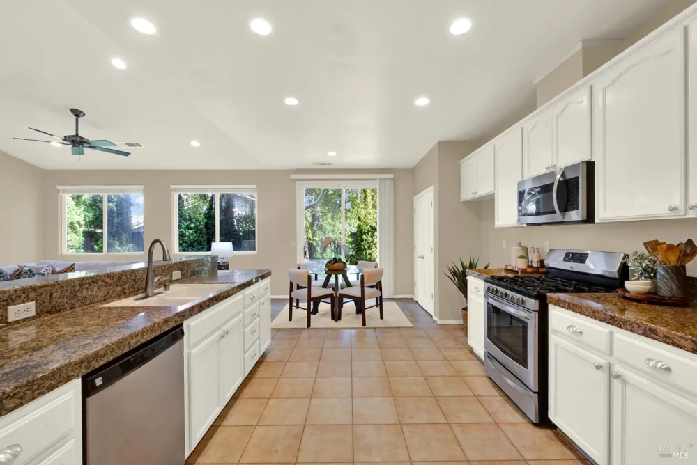 4829 S Ridgefield Way Fairfield, CA 94534