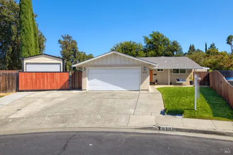613 Isabella Court