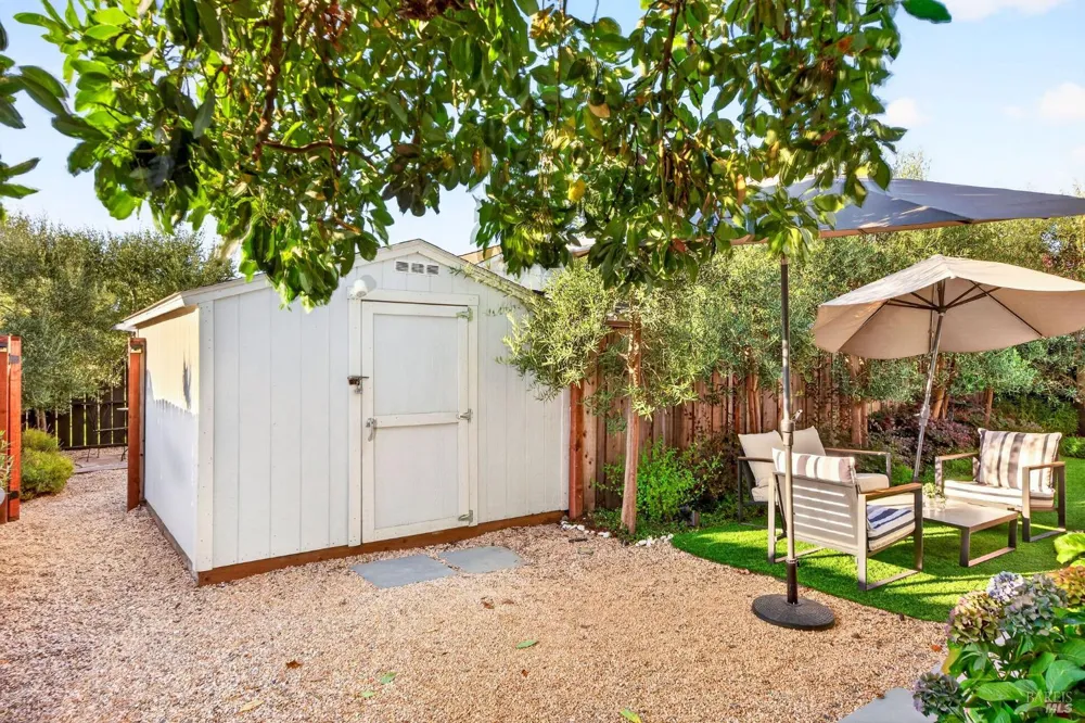 1571 Menlo Avenue Napa, CA 94558
