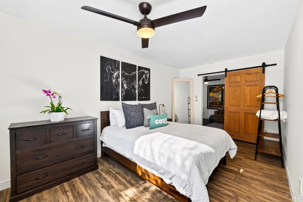 1571 Menlo Avenue Napa, CA 94558