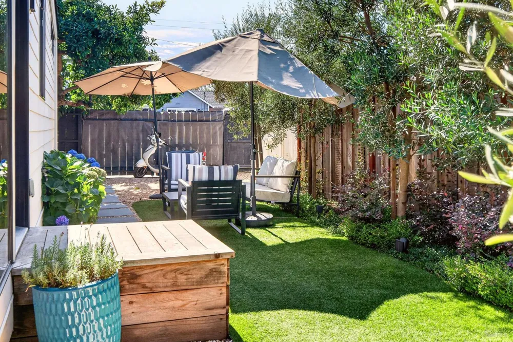 1571 Menlo Avenue Napa, CA 94558