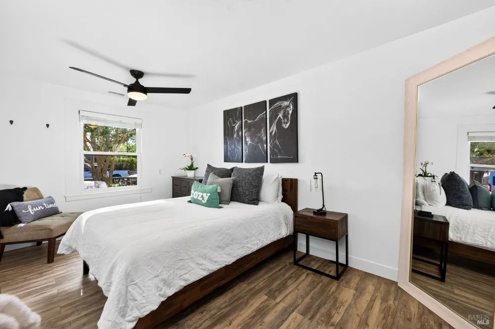 1571 Menlo Avenue Napa, CA 94558
