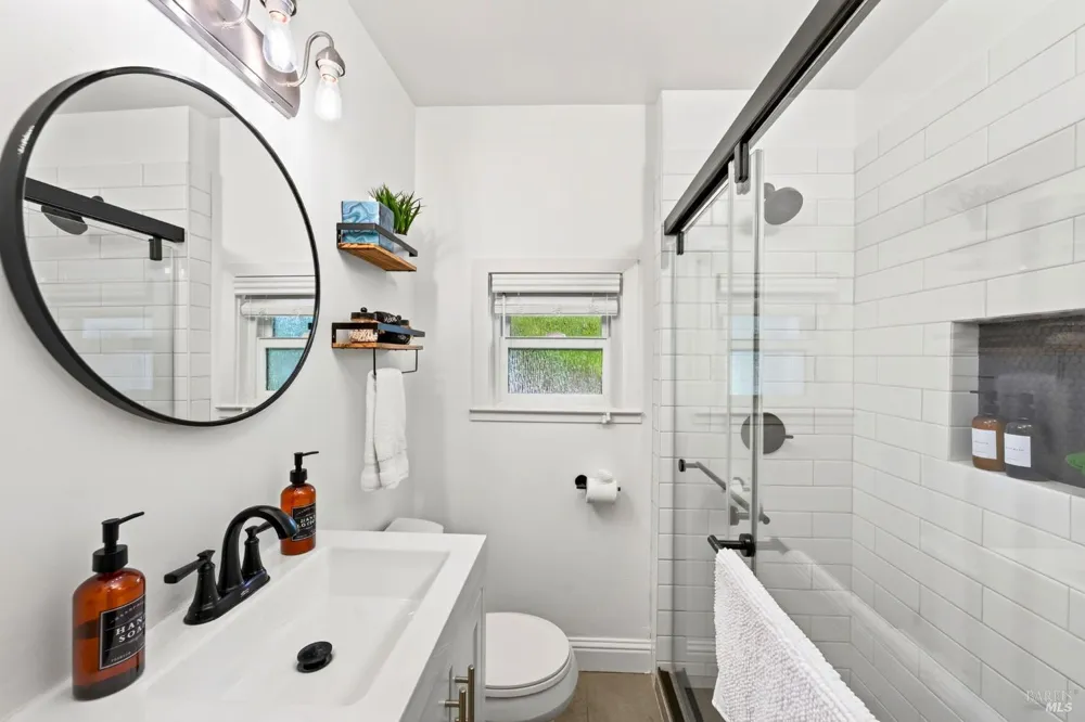 1571 Menlo Avenue Napa, CA 94558