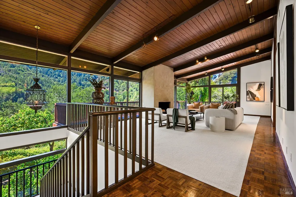 40 Blue Ridge Road Kentfield, CA 94904