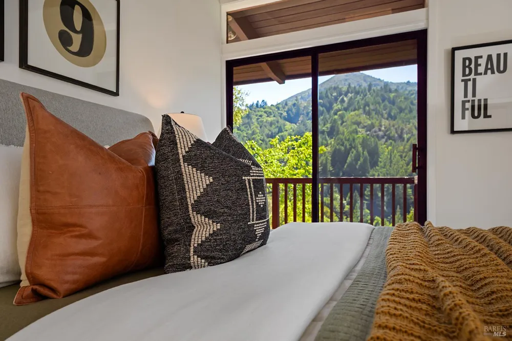 40 Blue Ridge Road Kentfield, CA 94904