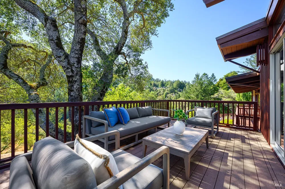 40 Blue Ridge Road Kentfield, CA 94904