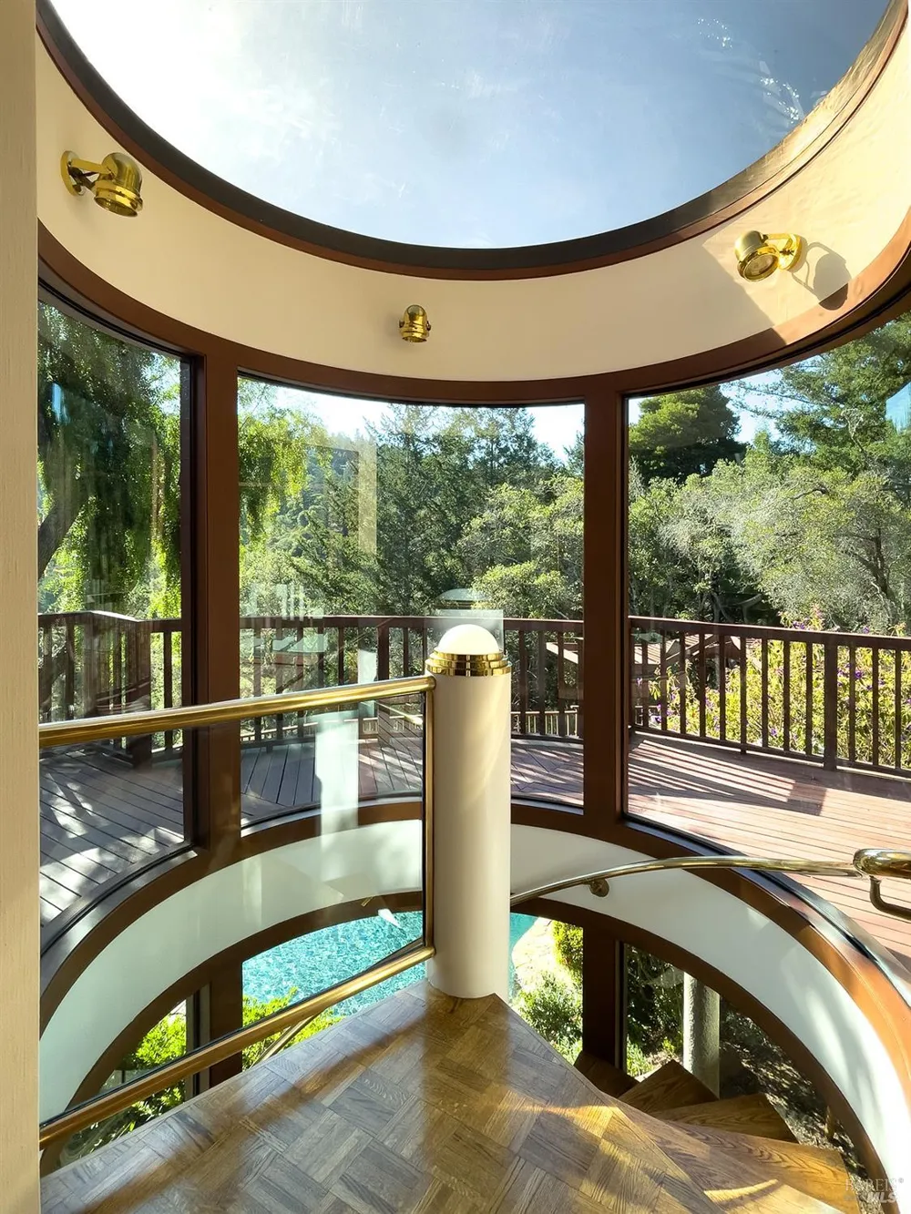 40 Blue Ridge Road Kentfield, CA 94904
