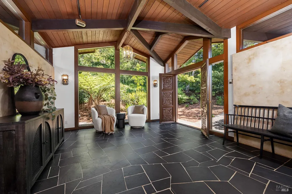 40 Blue Ridge Road Kentfield, CA 94904