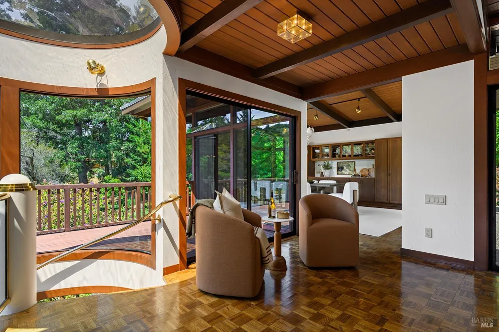 40 Blue Ridge Road Kentfield, CA 94904