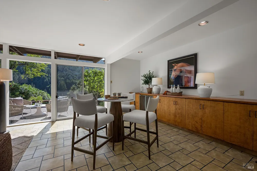 40 Blue Ridge Road Kentfield, CA 94904