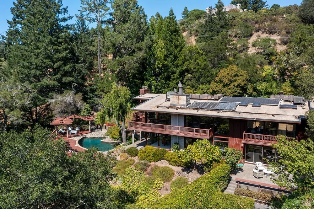 40 Blue Ridge Road Kentfield, CA 94904