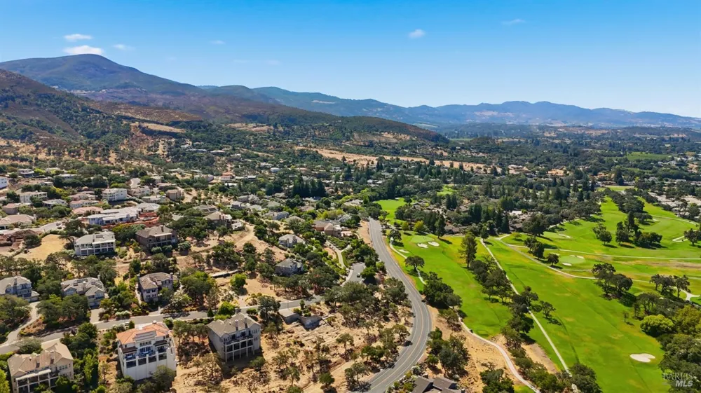 1167 Castle Oaks Drive Napa, CA 94558