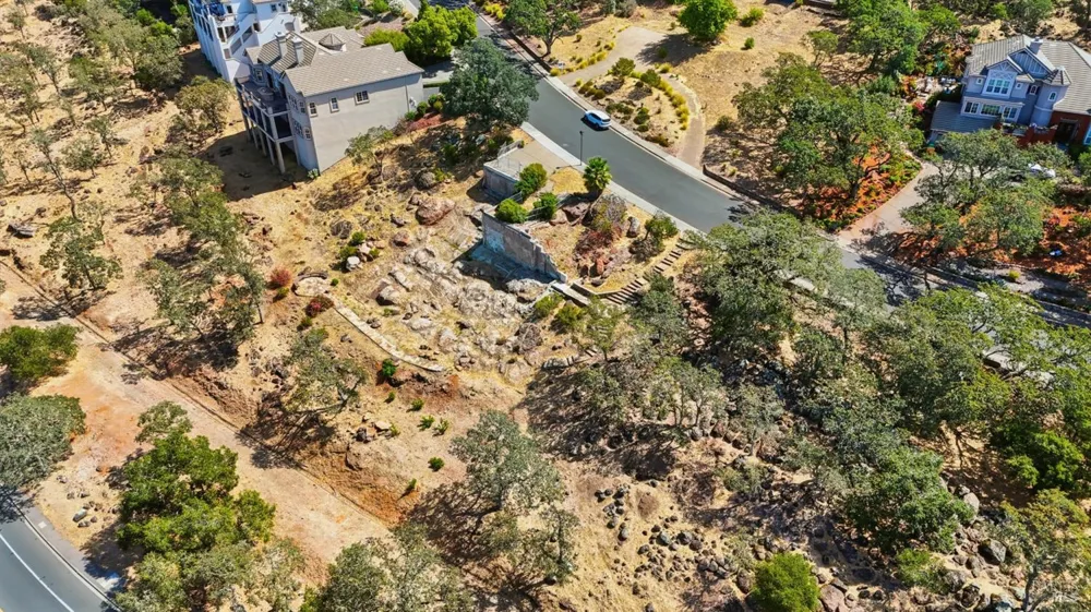 1167 Castle Oaks Drive Napa, CA 94558