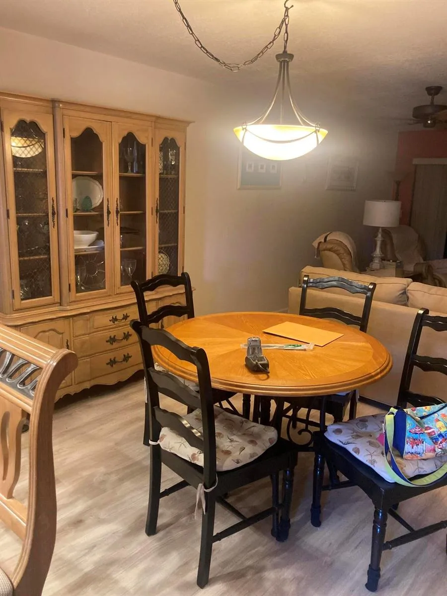 1600 SE Dixie Highway #13-204 Jensen Beach, FL 34957