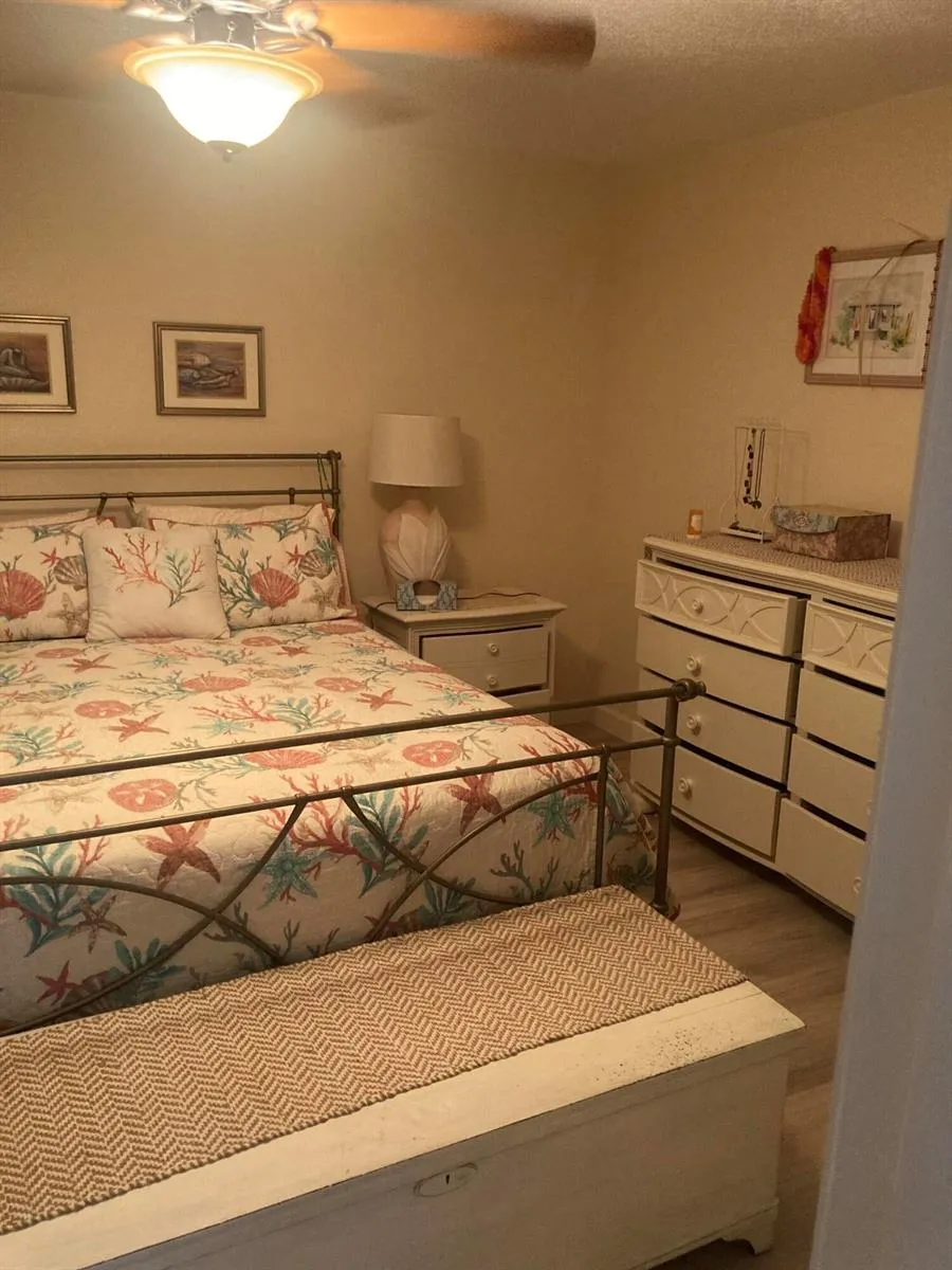 1600 SE Dixie Highway #13-204 Jensen Beach, FL 34957