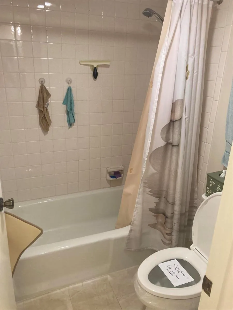 1600 SE Dixie Highway #13-204 Jensen Beach, FL 34957