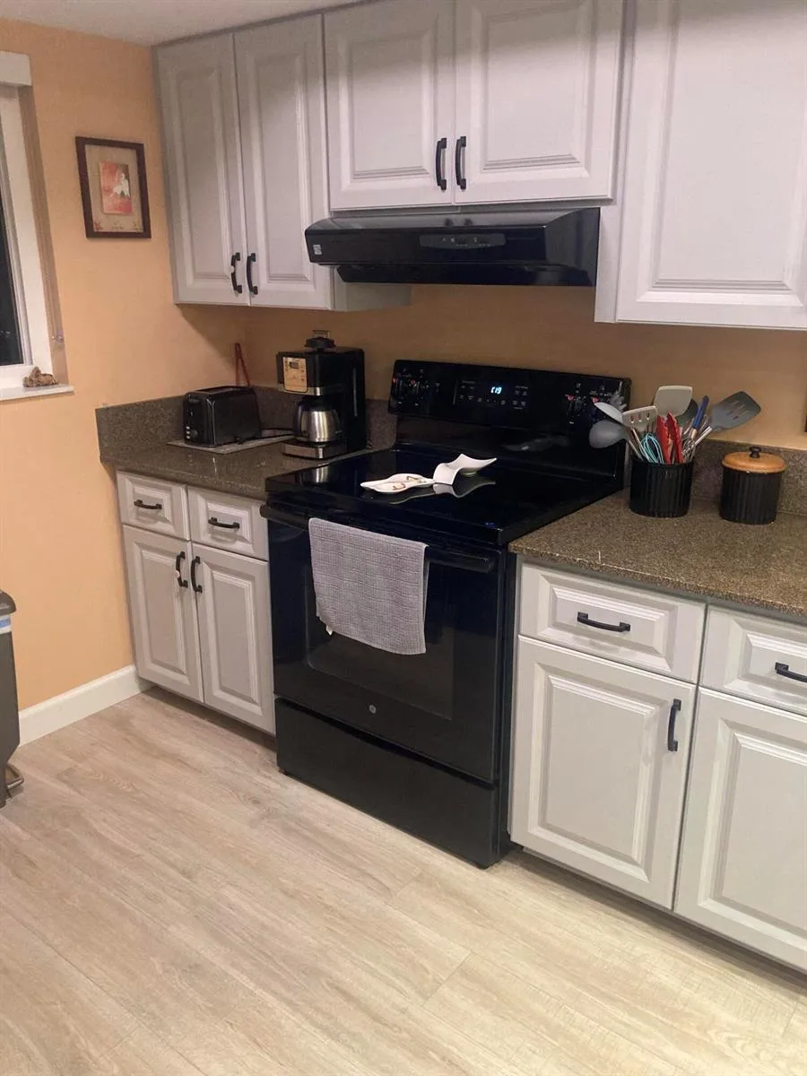1600 SE Dixie Highway #13-204 Jensen Beach, FL 34957