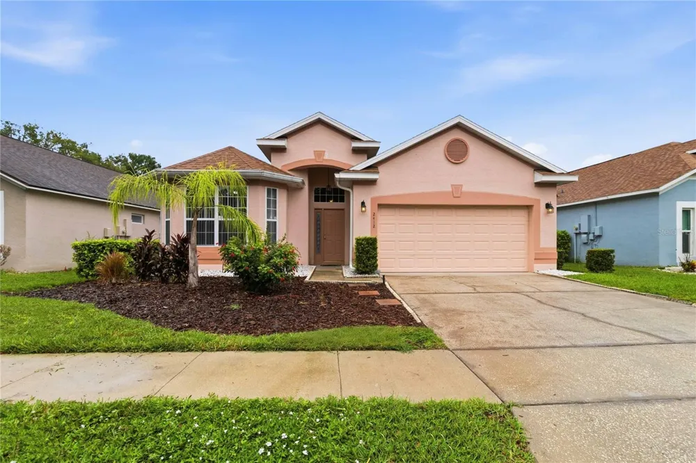 2412 RUNYON CIRCLE Orlando, FL 32837