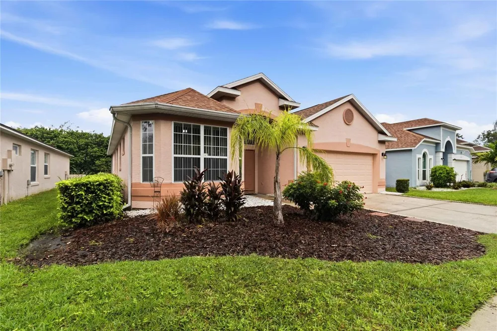 2412 RUNYON CIRCLE Orlando, FL 32837