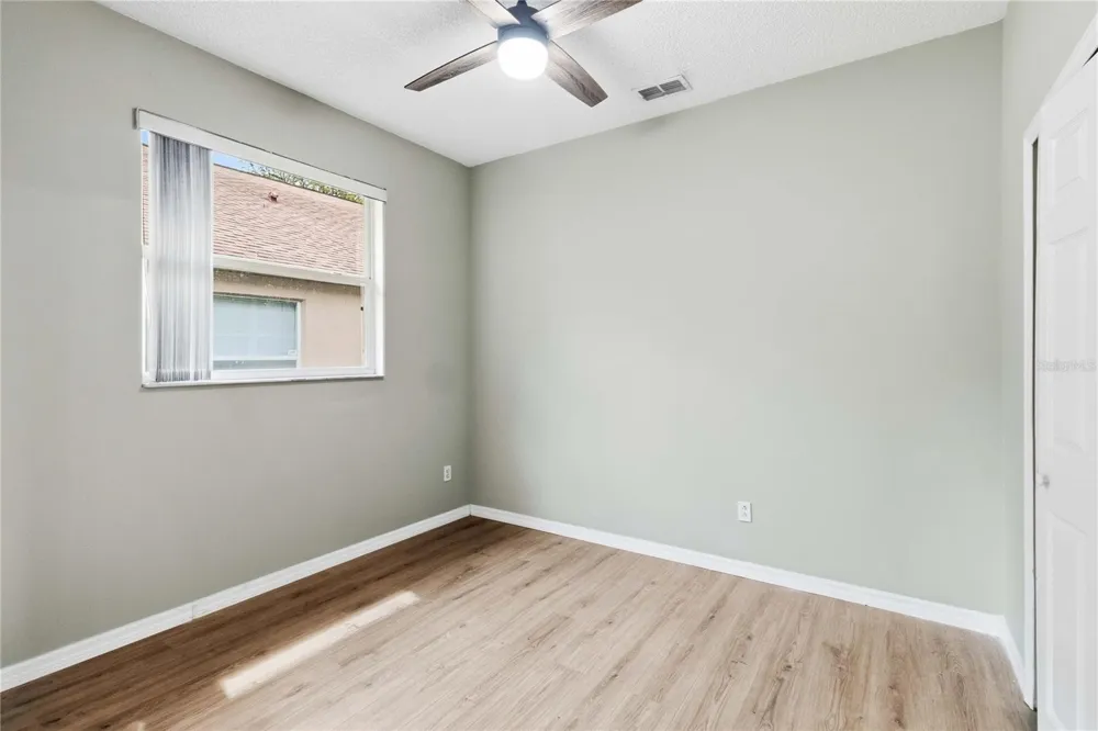 2412 RUNYON CIRCLE Orlando, FL 32837