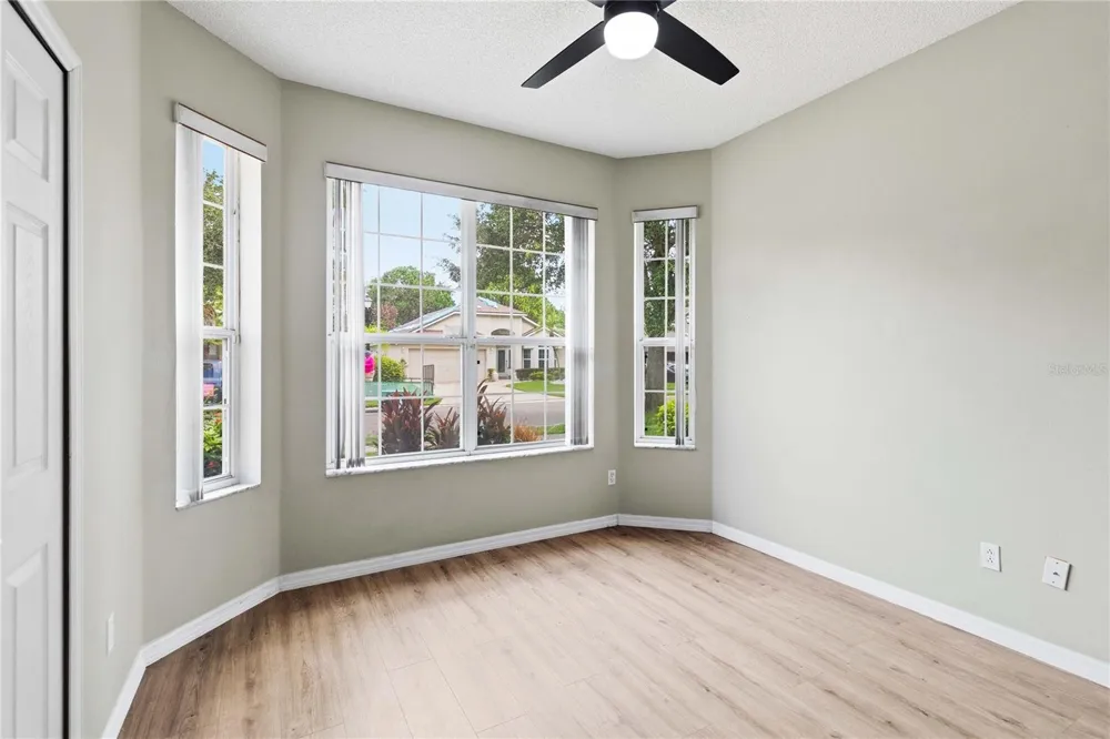 2412 RUNYON CIRCLE Orlando, FL 32837