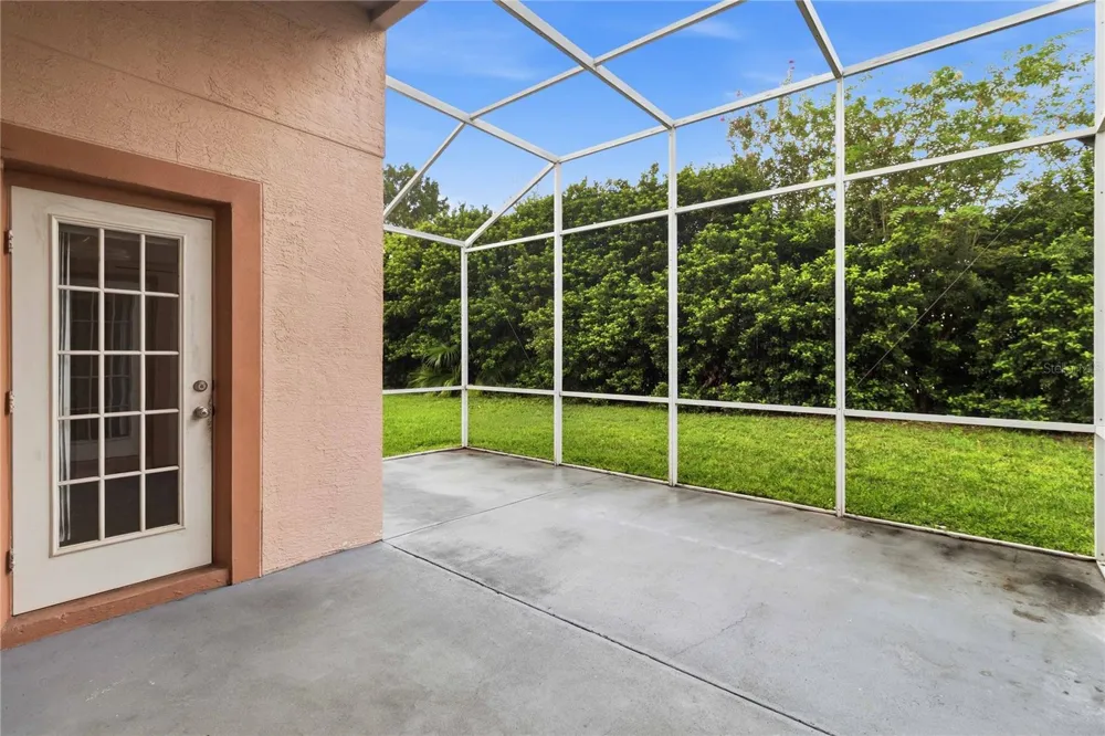 2412 RUNYON CIRCLE Orlando, FL 32837