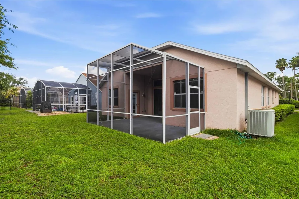 2412 RUNYON CIRCLE Orlando, FL 32837