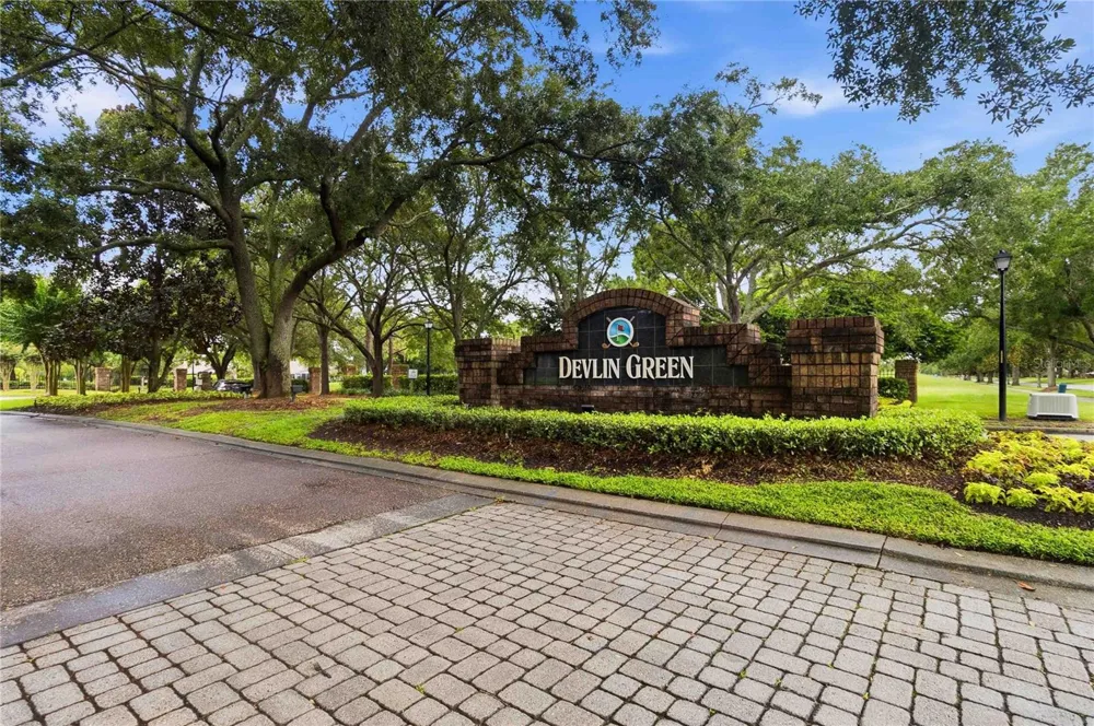 2412 RUNYON CIRCLE Orlando, FL 32837