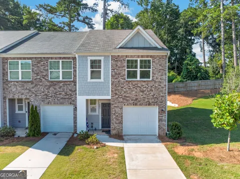 501 Magnolia CIR