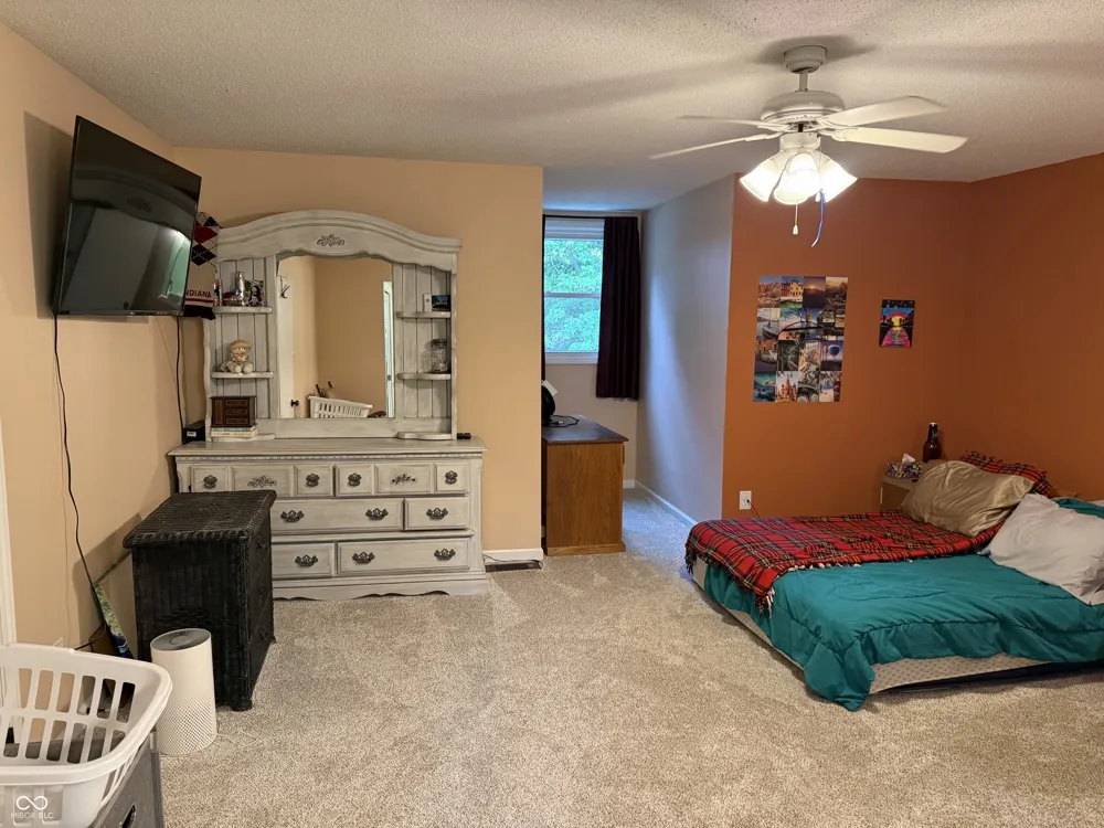 4306 W Fox Ridge Avenue Greenwood, IN 46143