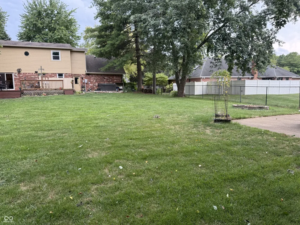 4306 W Fox Ridge Avenue Greenwood, IN 46143