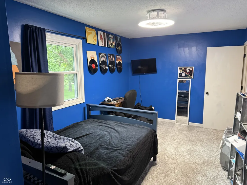 4306 W Fox Ridge Avenue Greenwood, IN 46143