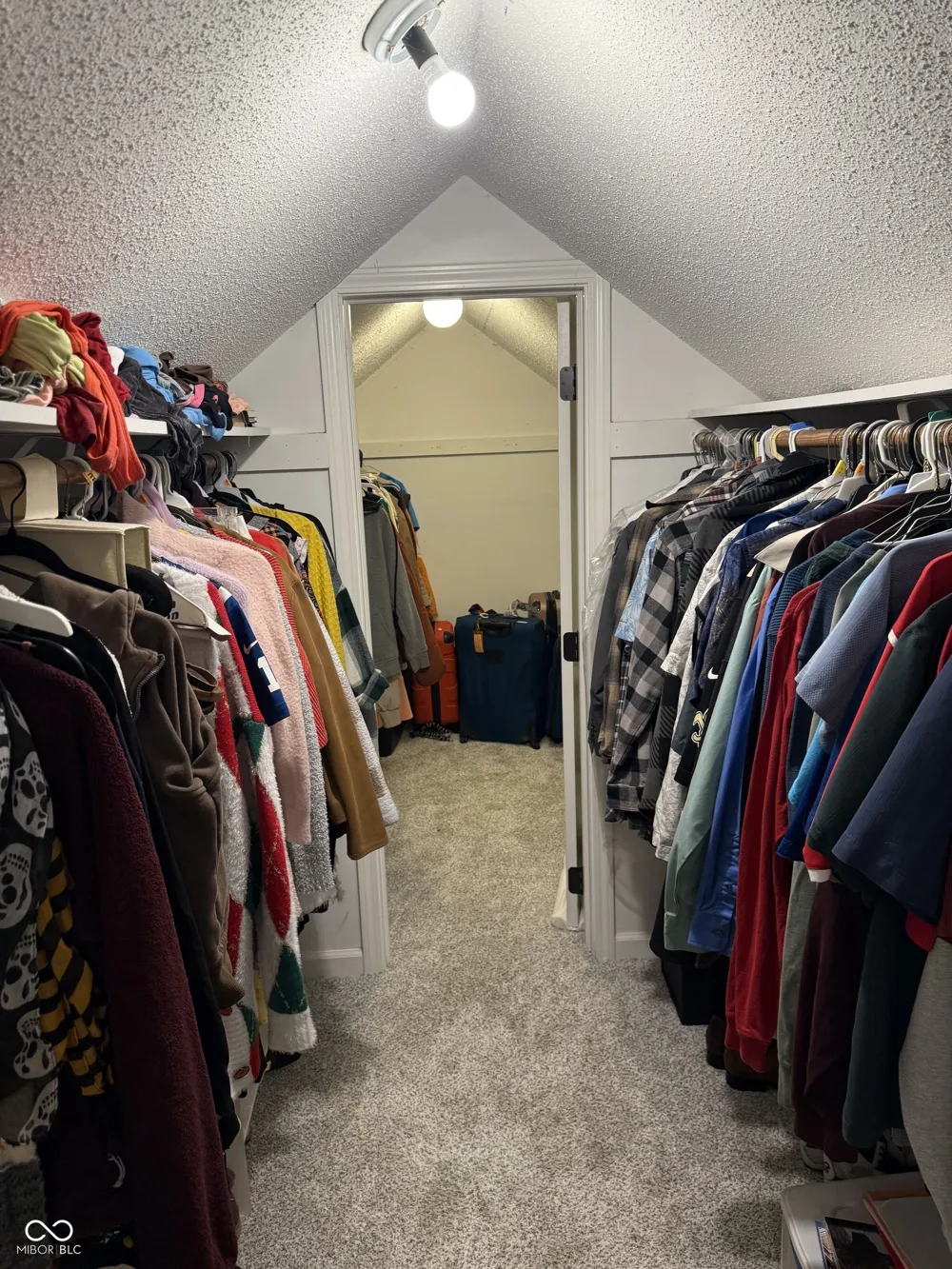 4306 W Fox Ridge Avenue Greenwood, IN 46143