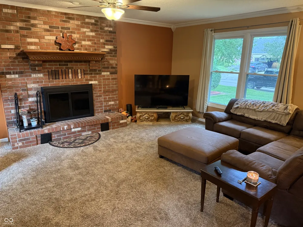 4306 W Fox Ridge Avenue Greenwood, IN 46143