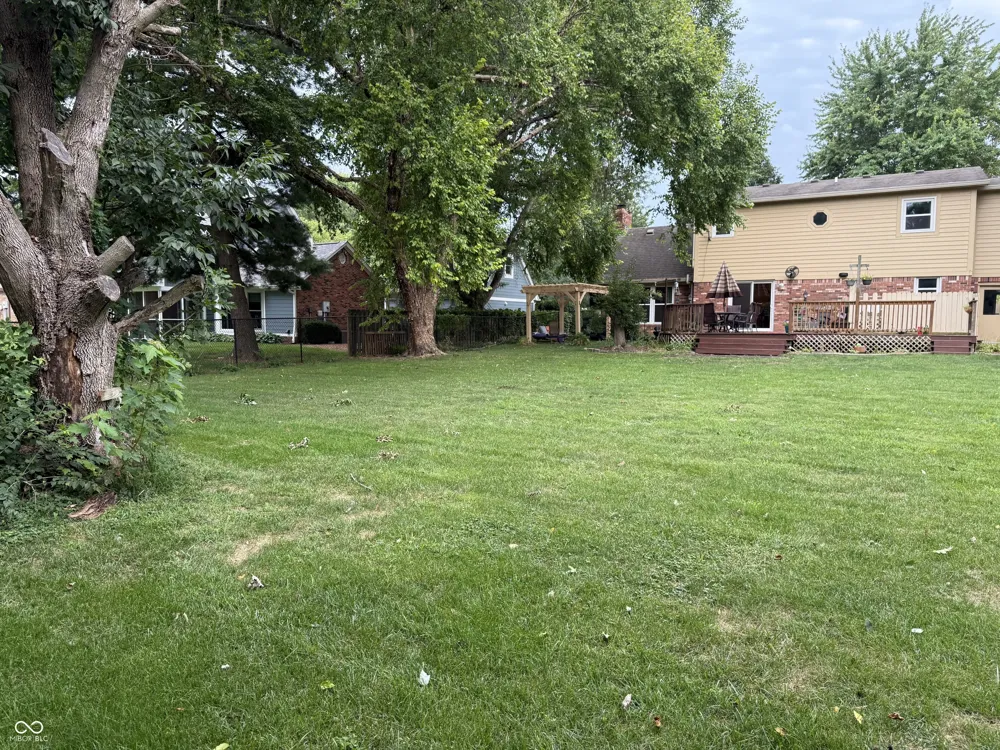 4306 W Fox Ridge Avenue Greenwood, IN 46143