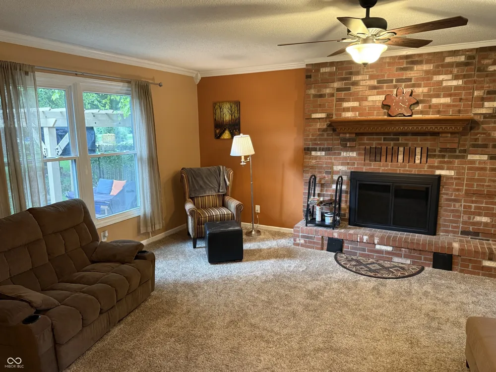 4306 W Fox Ridge Avenue Greenwood, IN 46143