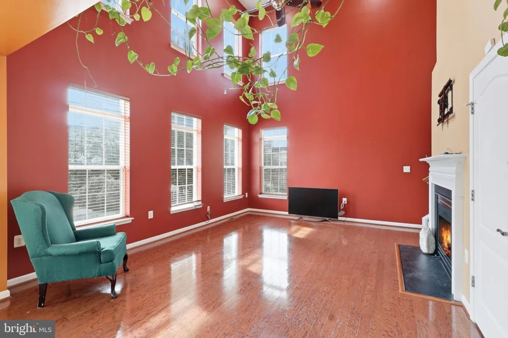 25 CHARTER GATE DRIVE Fredericksburg, VA 22406