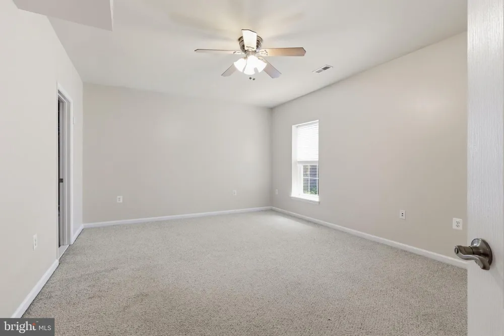 25 CHARTER GATE DRIVE Fredericksburg, VA 22406