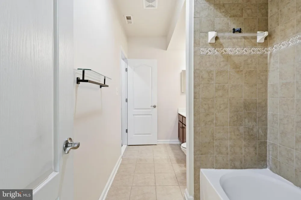 25 CHARTER GATE DRIVE Fredericksburg, VA 22406