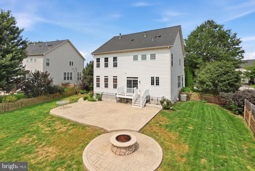 25 CHARTER GATE DRIVE Fredericksburg, VA 22406