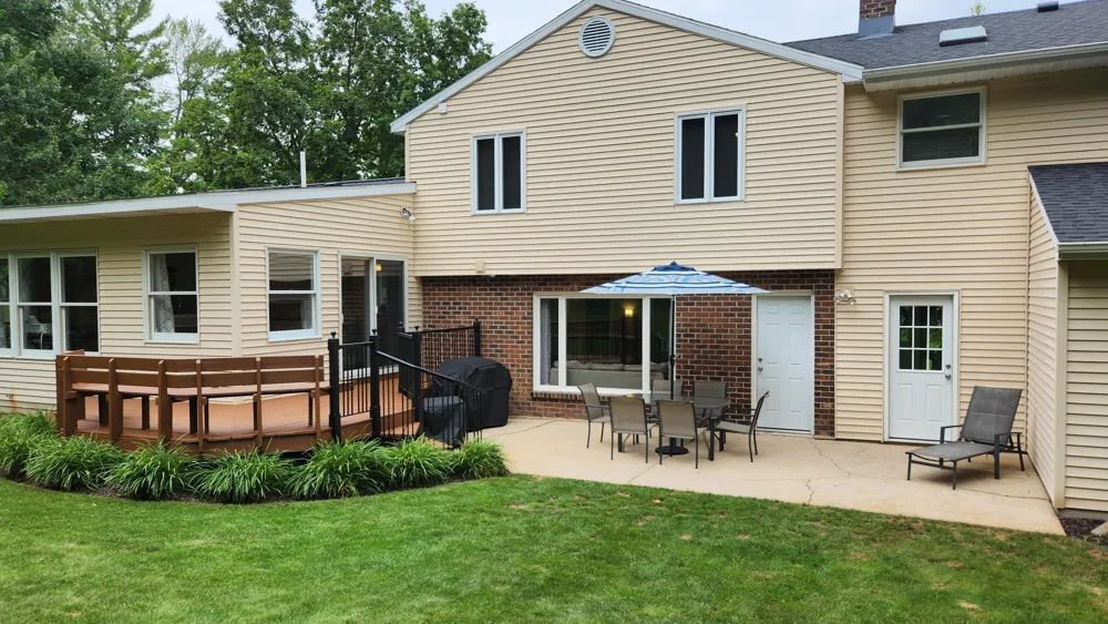 1538 Hillsboro Avenue SE Cascade Charter Township, MI 49546