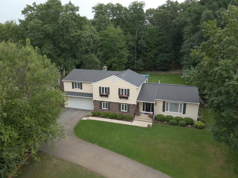1538 Hillsboro Avenue SE Cascade Charter Township, MI 49546