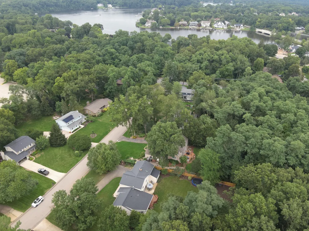 1538 Hillsboro Avenue SE Cascade Charter Township, MI 49546