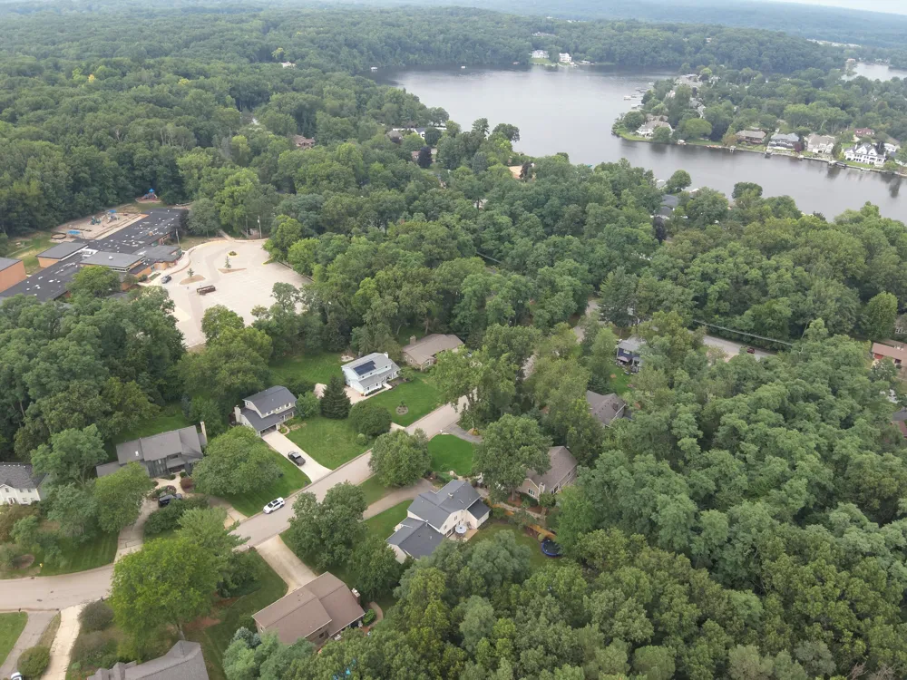 1538 Hillsboro Avenue SE Cascade Charter Township, MI 49546