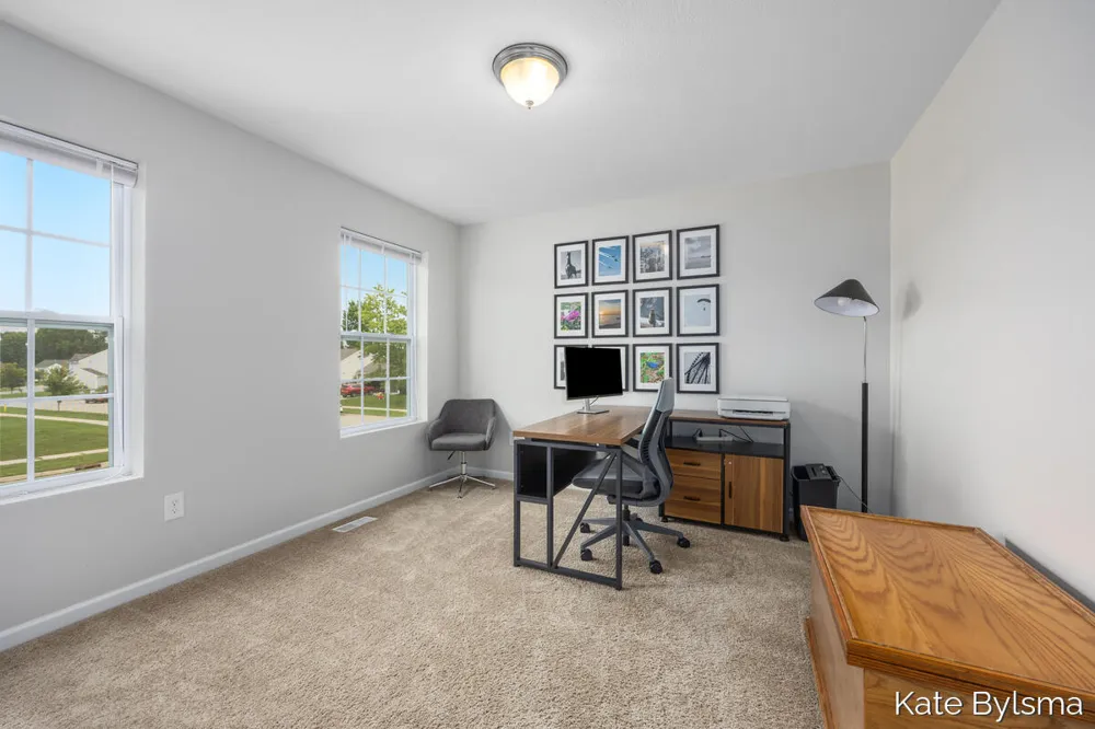 4614 Quaker Hill Court Kentwood City, MI 49512