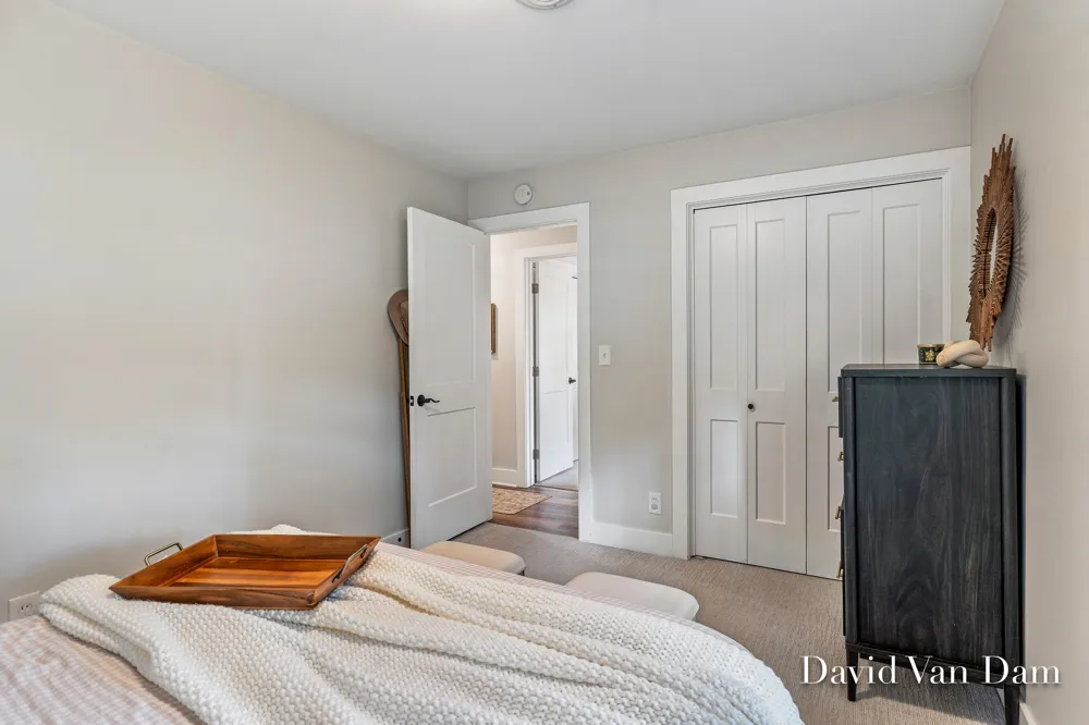 4930 Poinsettia Avenue SE Kentwood City, MI 49508