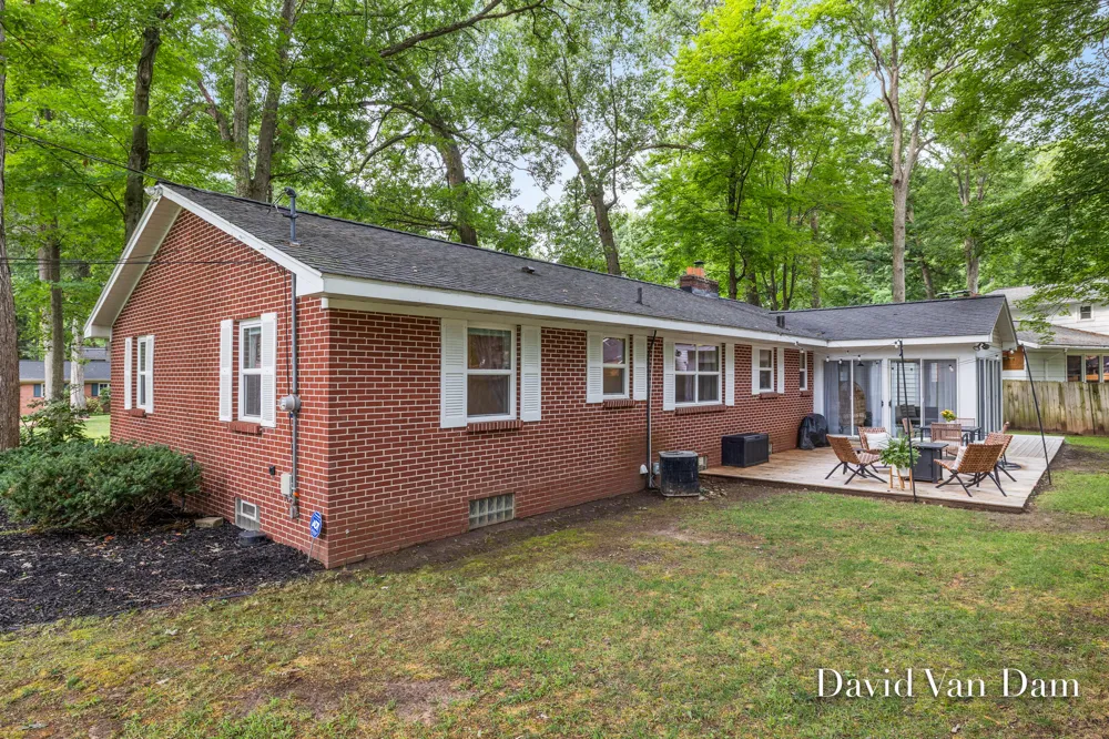 4930 Poinsettia Avenue SE Kentwood City, MI 49508