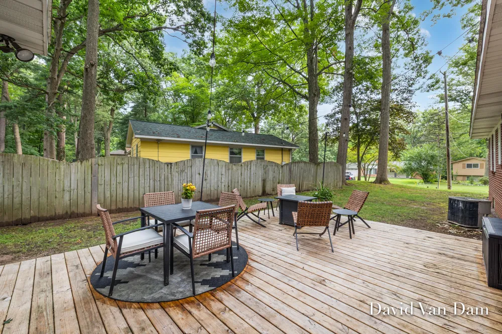 4930 Poinsettia Avenue SE Kentwood City, MI 49508