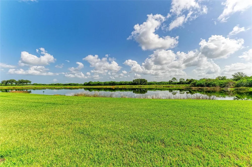 8403 GRAND ESTUARY TRAIL #306 Bradenton, FL 34212