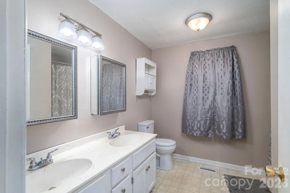 1369 Chancellor Drive Claremont, NC 28610